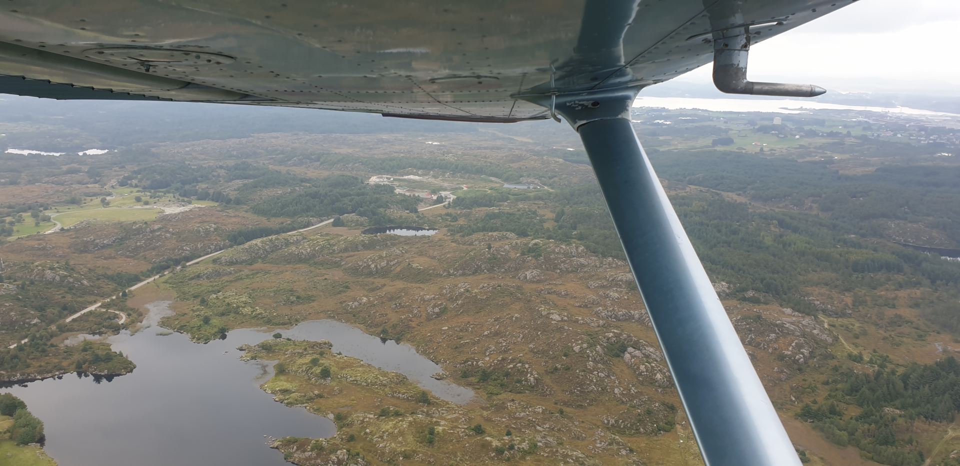 View under the wing