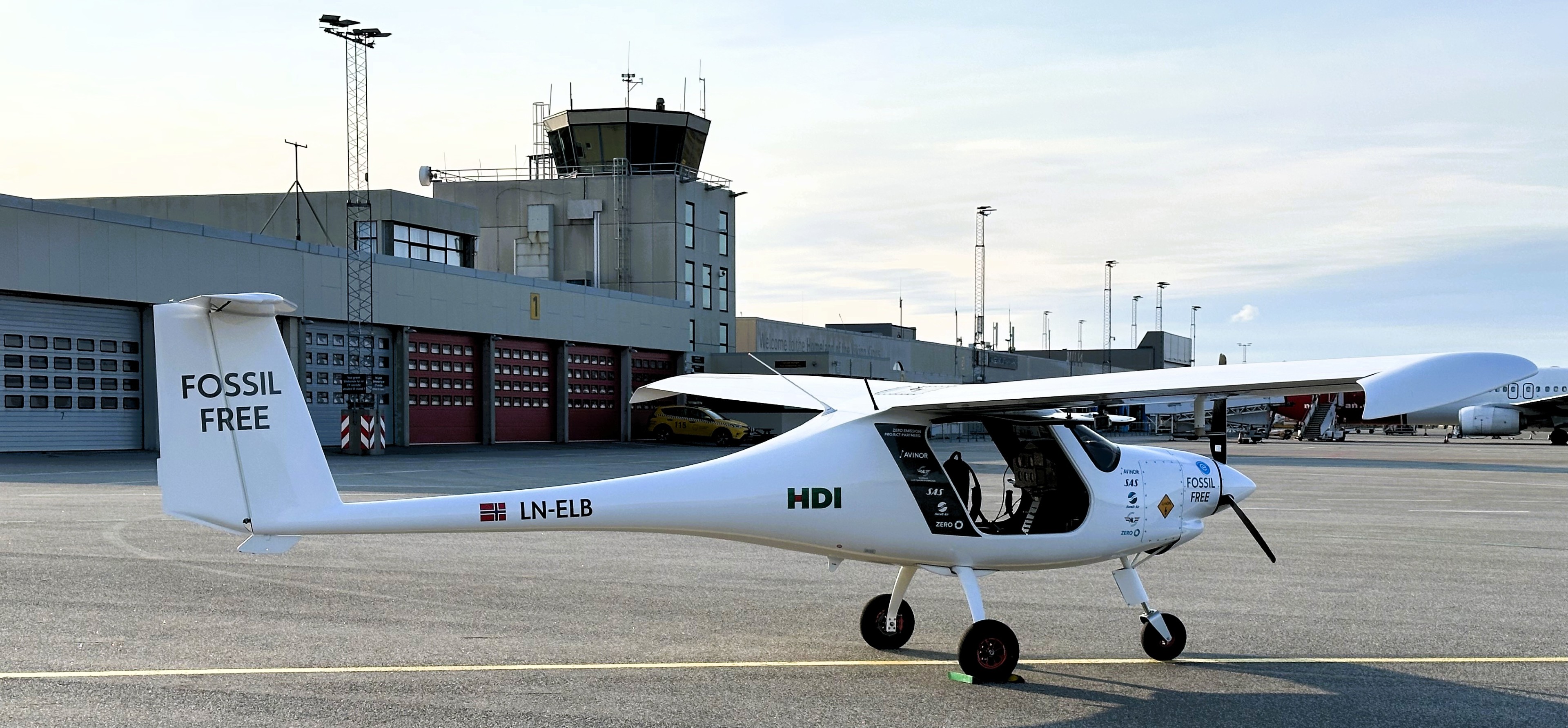 LN-ELB på Karmøy