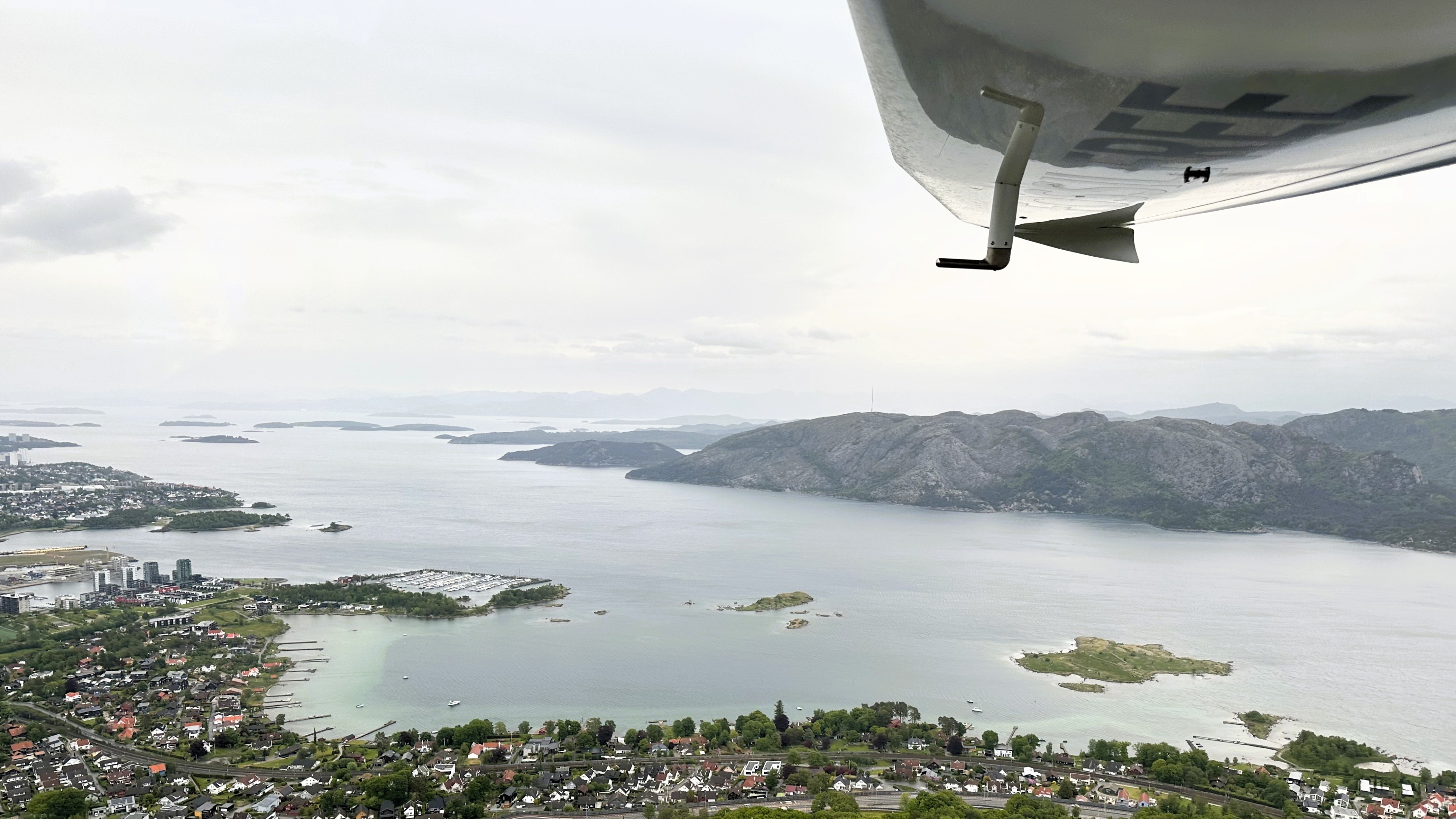 Utsikt fra cockpit i LN-ELB