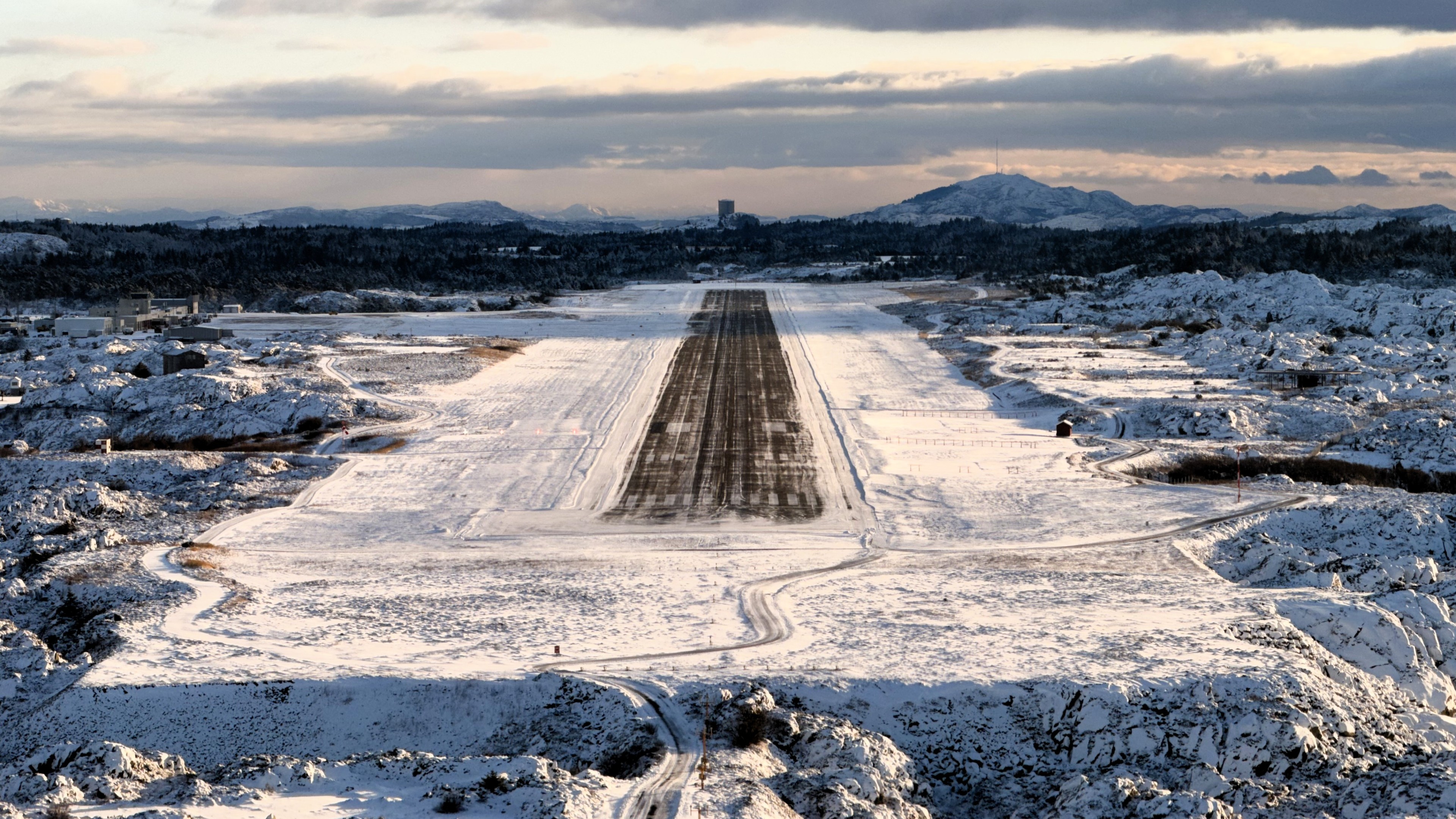 Haugesund Airport, Karmøy in its winter coat